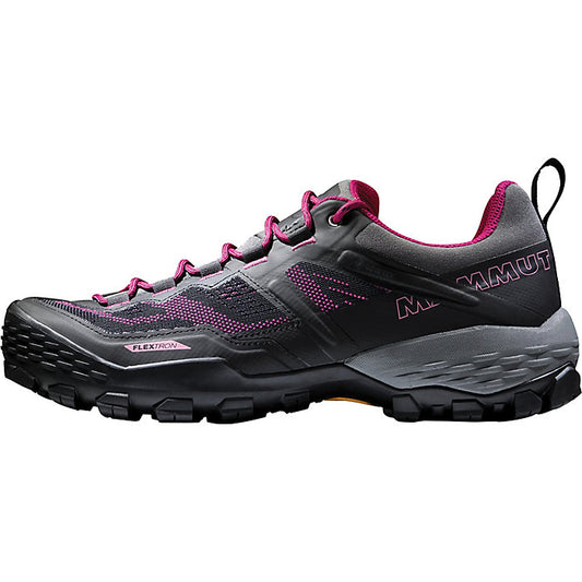 Mammut - Ducan Low GTX - Women's - Phantom-Dark Pink