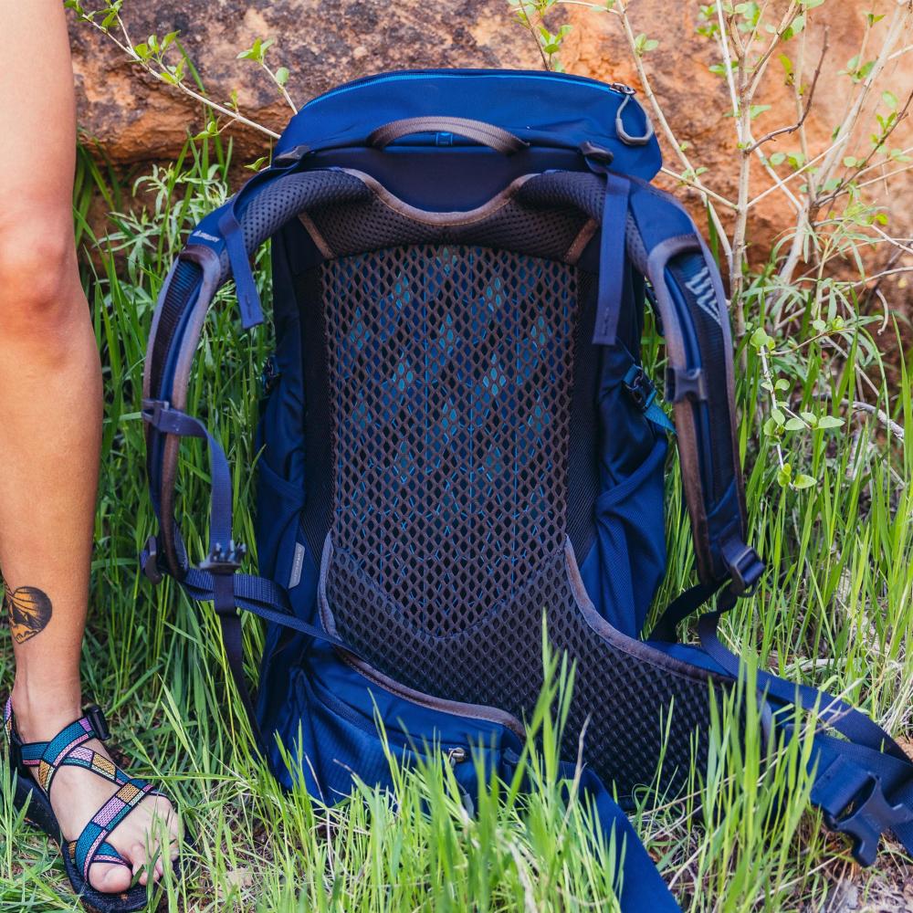 Gregory - Jade 28 LT - Midnight Navy