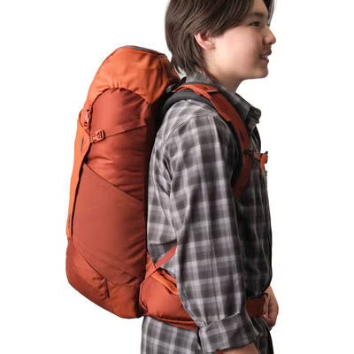 Gregory - Wander 30 - Redrock
