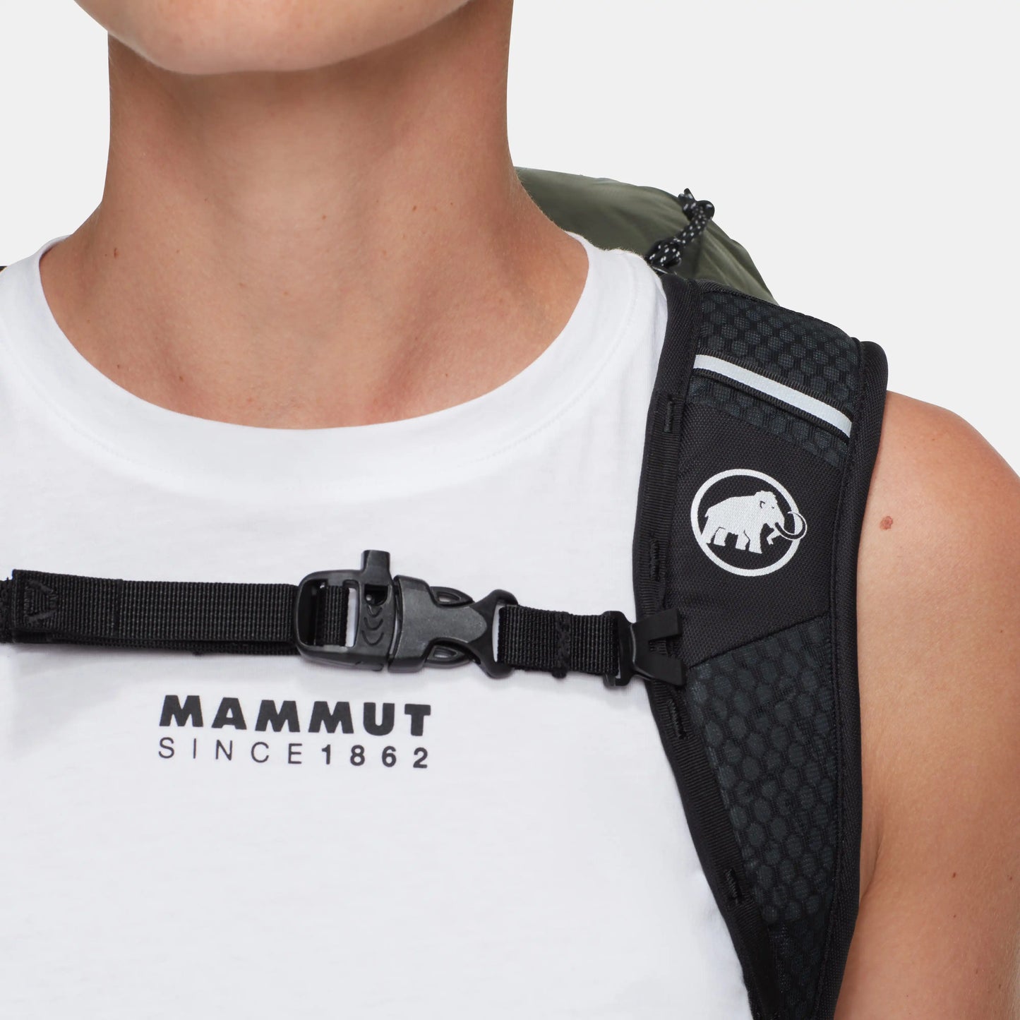 Mammut - Lithium 25 Pack - Women's - Dark Marsh Black