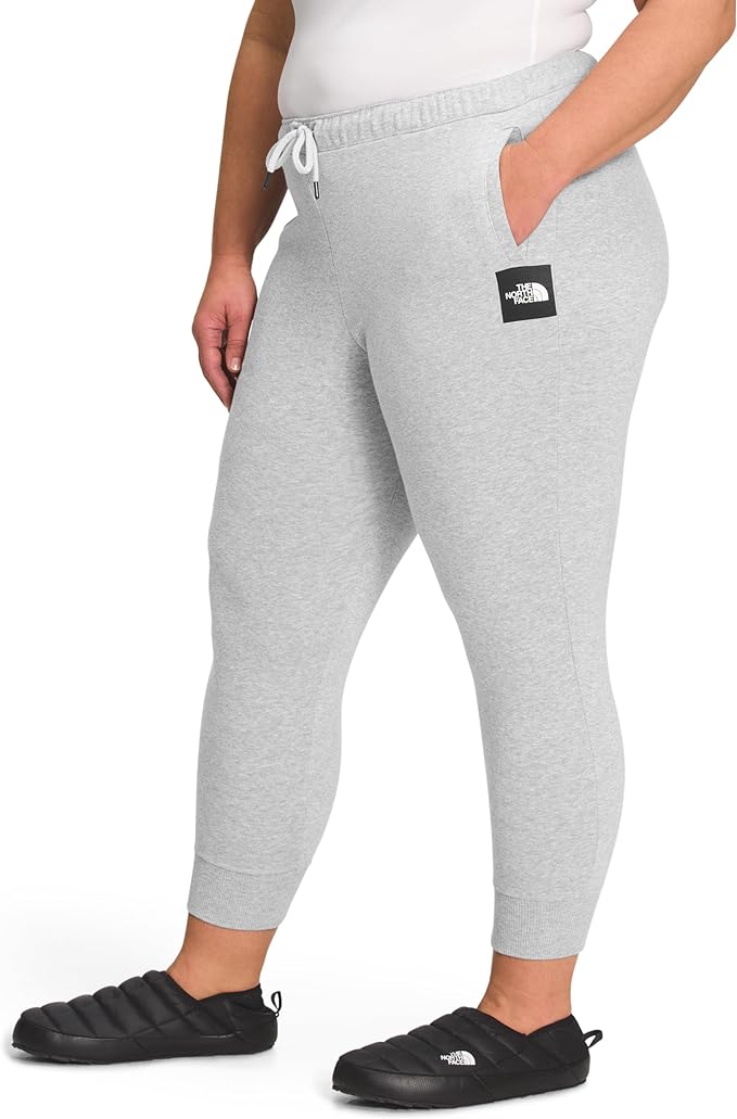 The North Face - Box NSE Jogger - Women's Plus - Gardenia White/Gardenia White