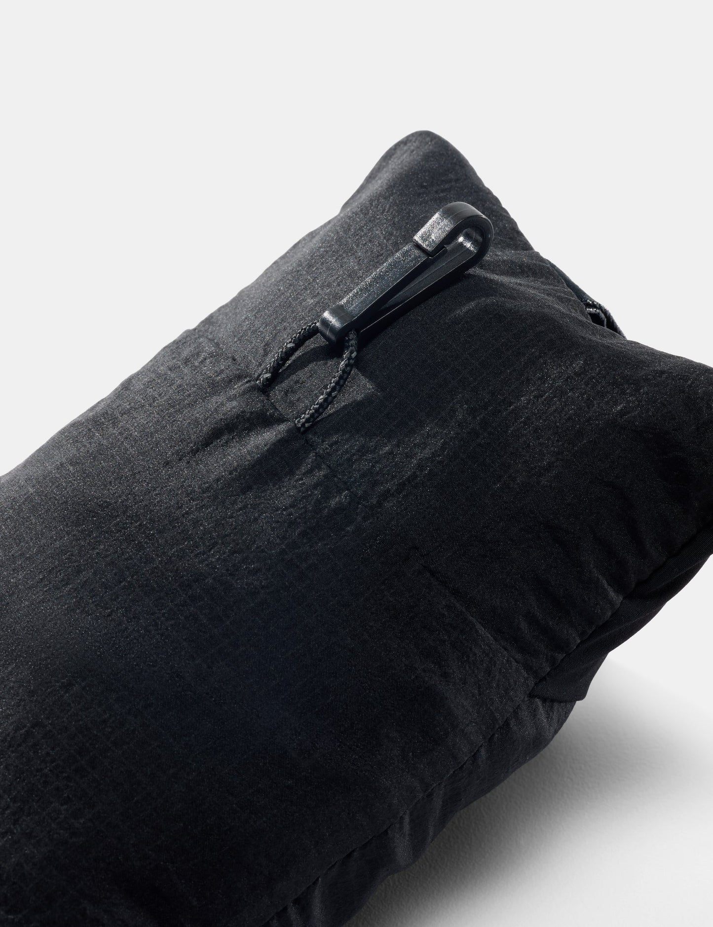 Matador - Blackout Travel Pillow