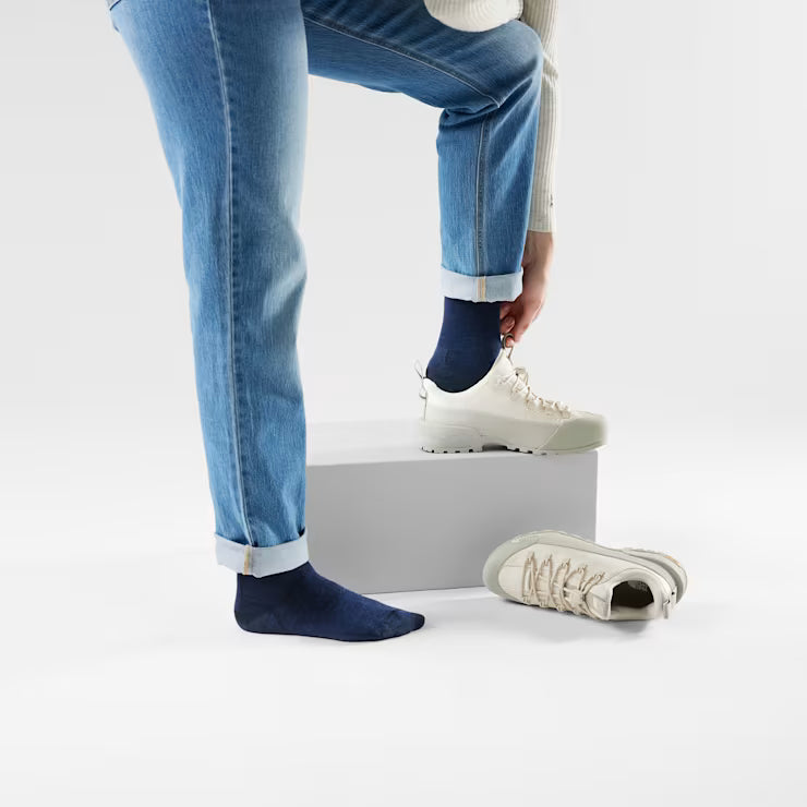 Smartwool - Everyday Anchor Line Crew Socks - Unisex - Deep Navy