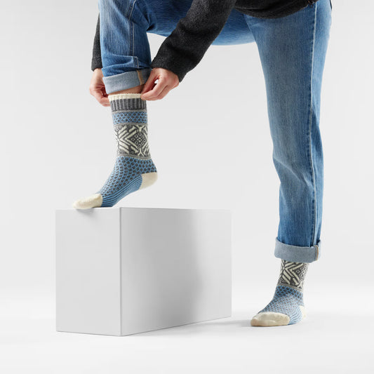 Smartwool - Everyday Popcorn Snowflake Pattern Crew Socks - Unisex - Serene Blue