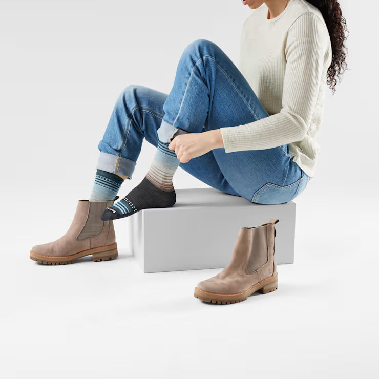 Smartwool - Women's Everyday Stitch Stripe Crew Socks - Charcoal Ash