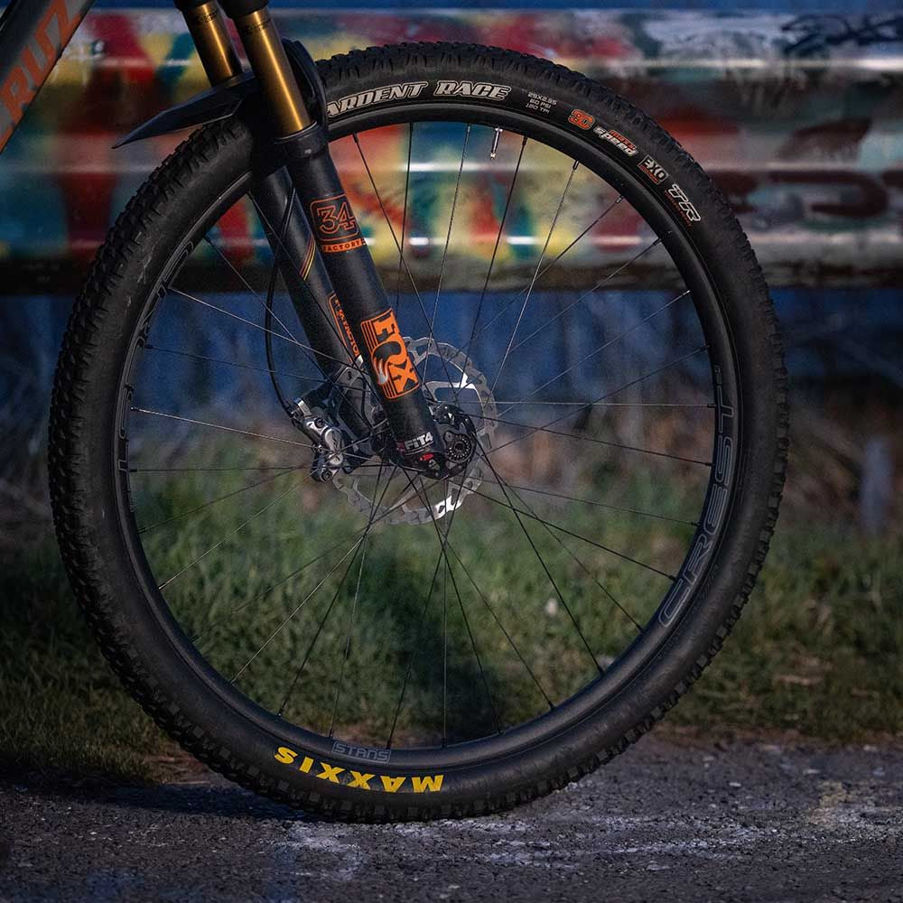 Stan's No Tubes - Crest MK4 - Black