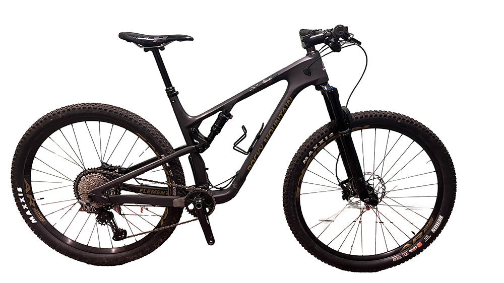 Demo Element C70 - Raw/Gold