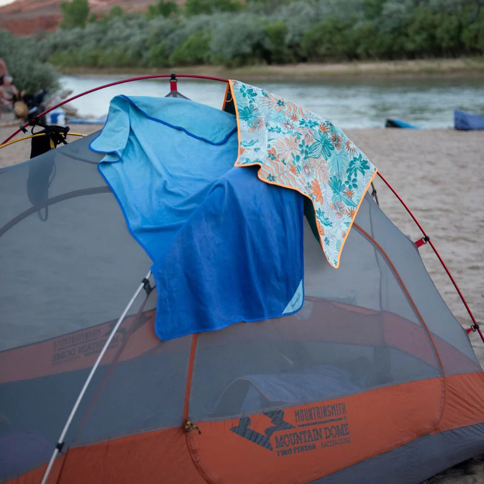 Rumpl - Tech Towel - BLUE SKY FADE