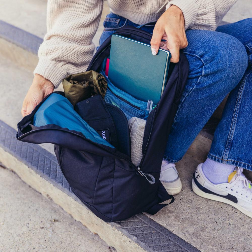 Gregory - Retna 25 - Carbon Sky