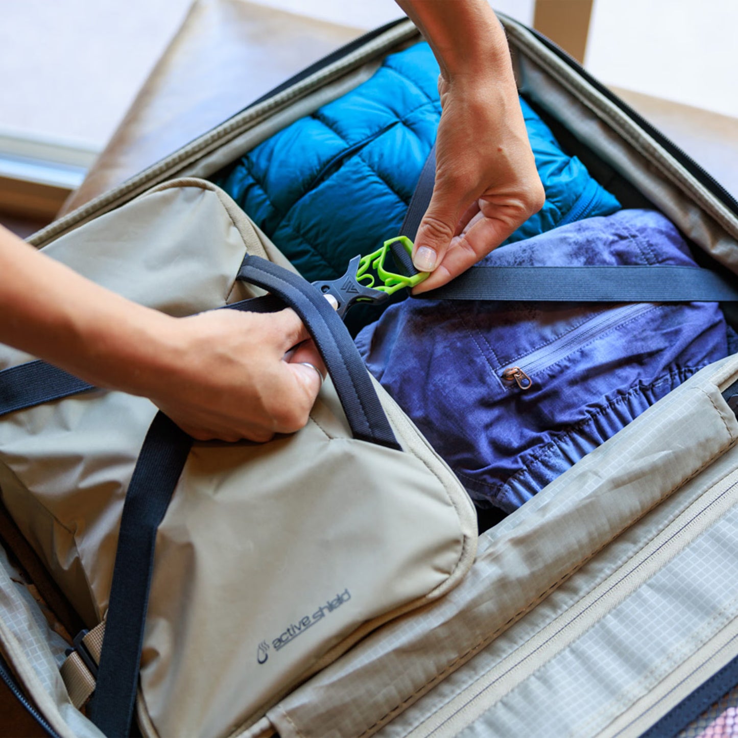 Gregory - Cache Carry On Spinner - Nordic Blue