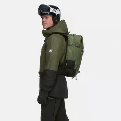 Mammut - Nirvana 28 Snow Pack - Marsh black