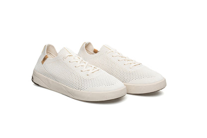 Ezo W White
