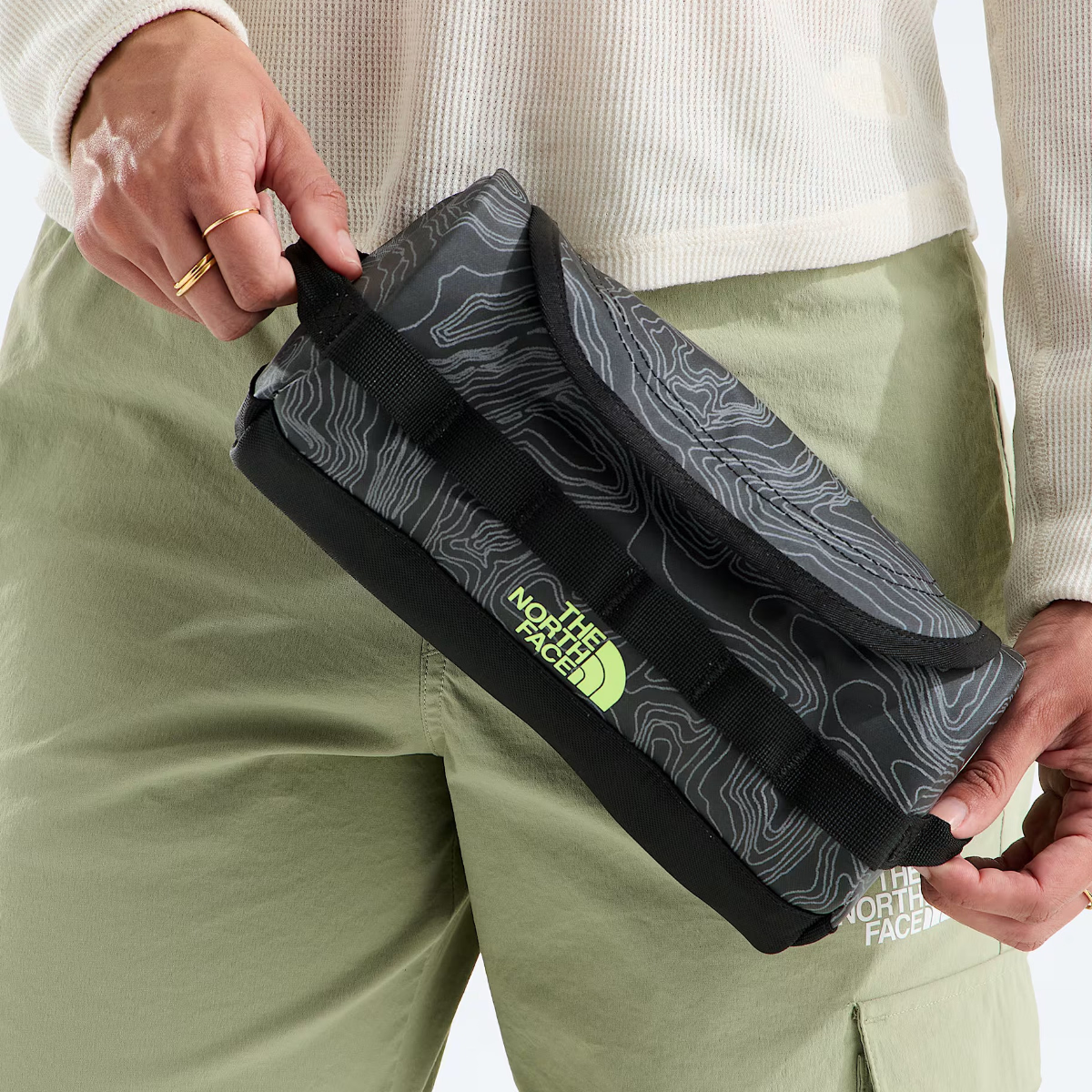 The North Face - Base Camp Travel Canister S - TNF Black Glowing Topo