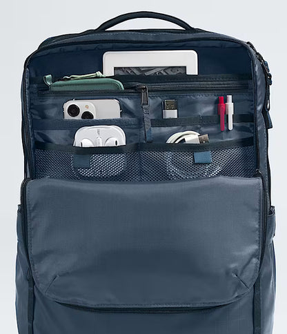 The North Face - Base Camp Voyager Daypack - Shady Blue Summit Navy