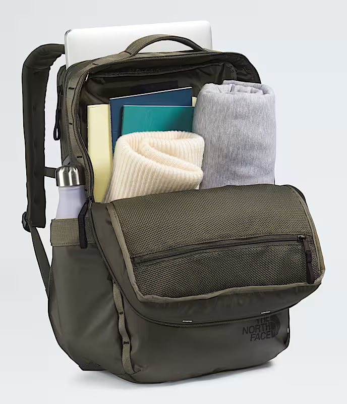The North Face - Base Camp Voyager Daypack - New Taupe Green/TNF Black NPF