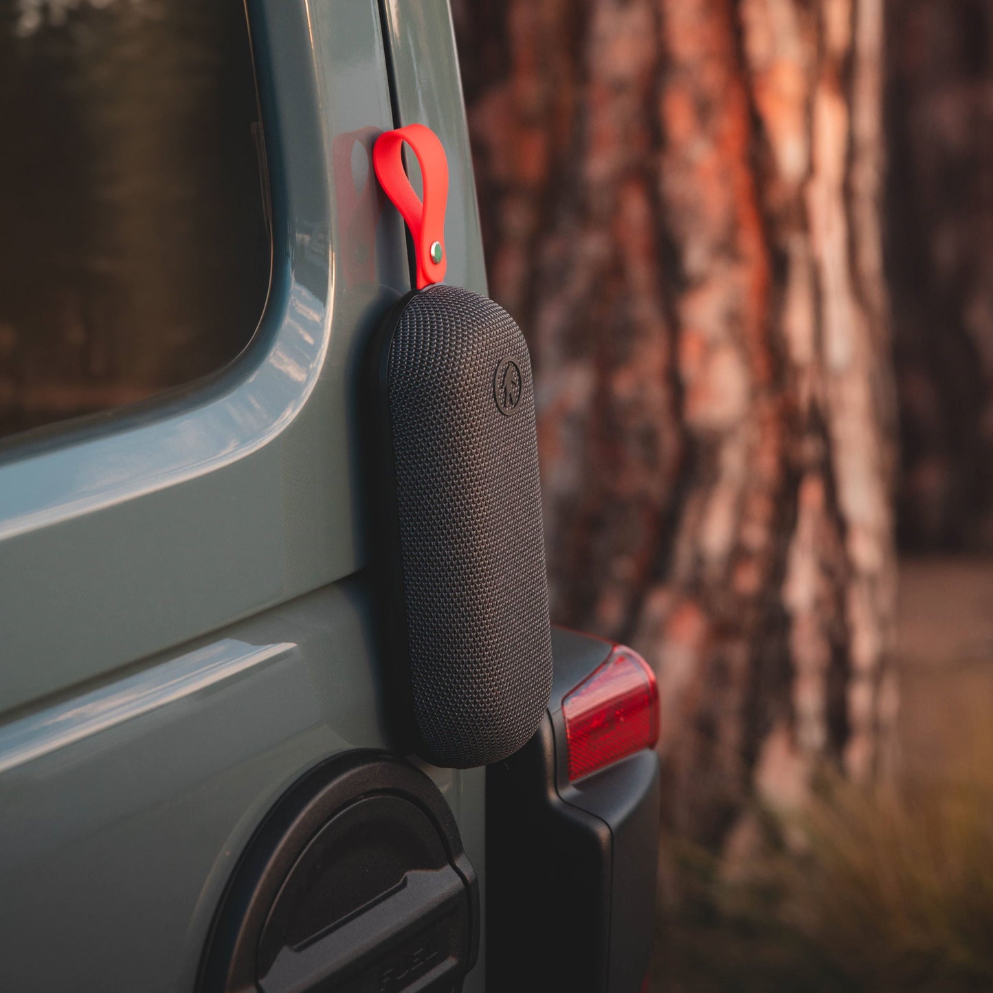 Bolt - Magnetic Water Resistant Bluetooth Speaker