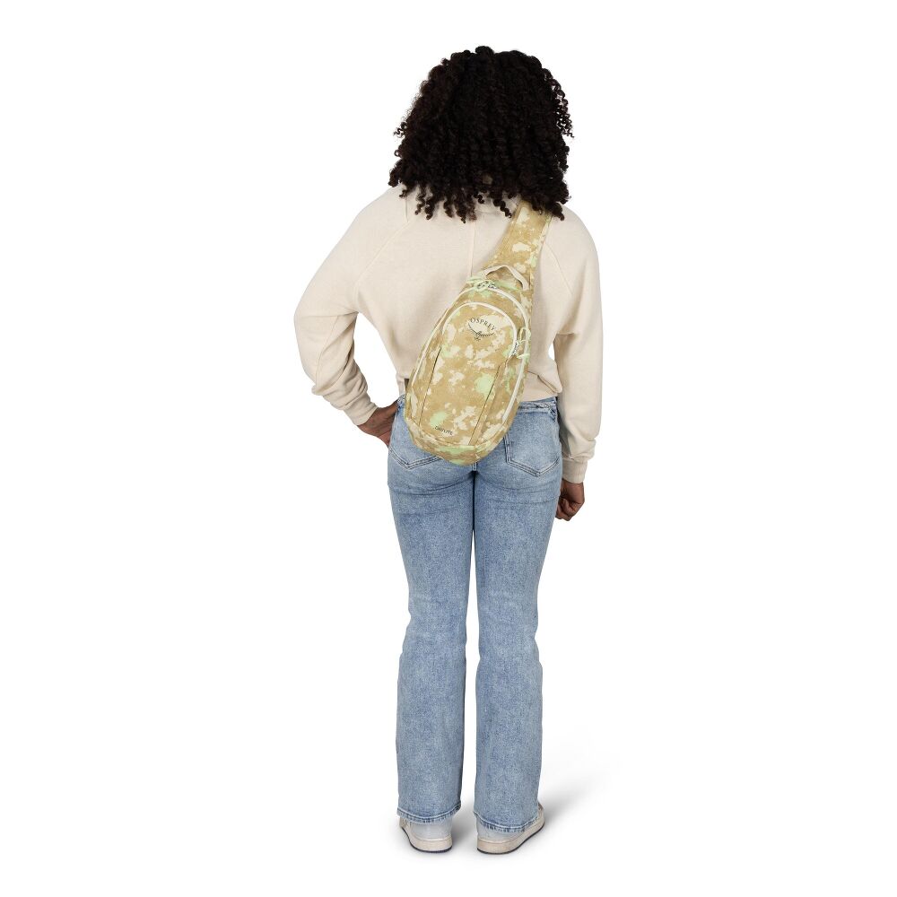 Osprey - Daylite Sling - Sunlit Lichen Print Gravel Tan
