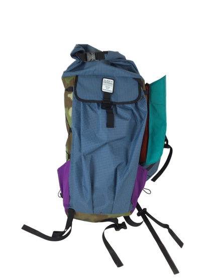 CLASS 4 DESIGNS 40L PACK CAMO/PURPLE
