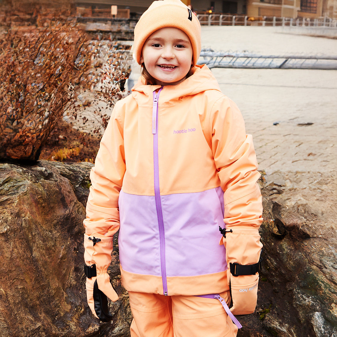 Kids Bearclaw Mittens - Apricot