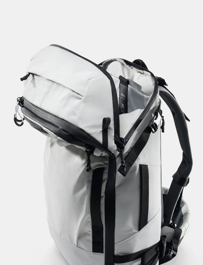 Matador - Globerider 35 Travel Pack - Arctic White