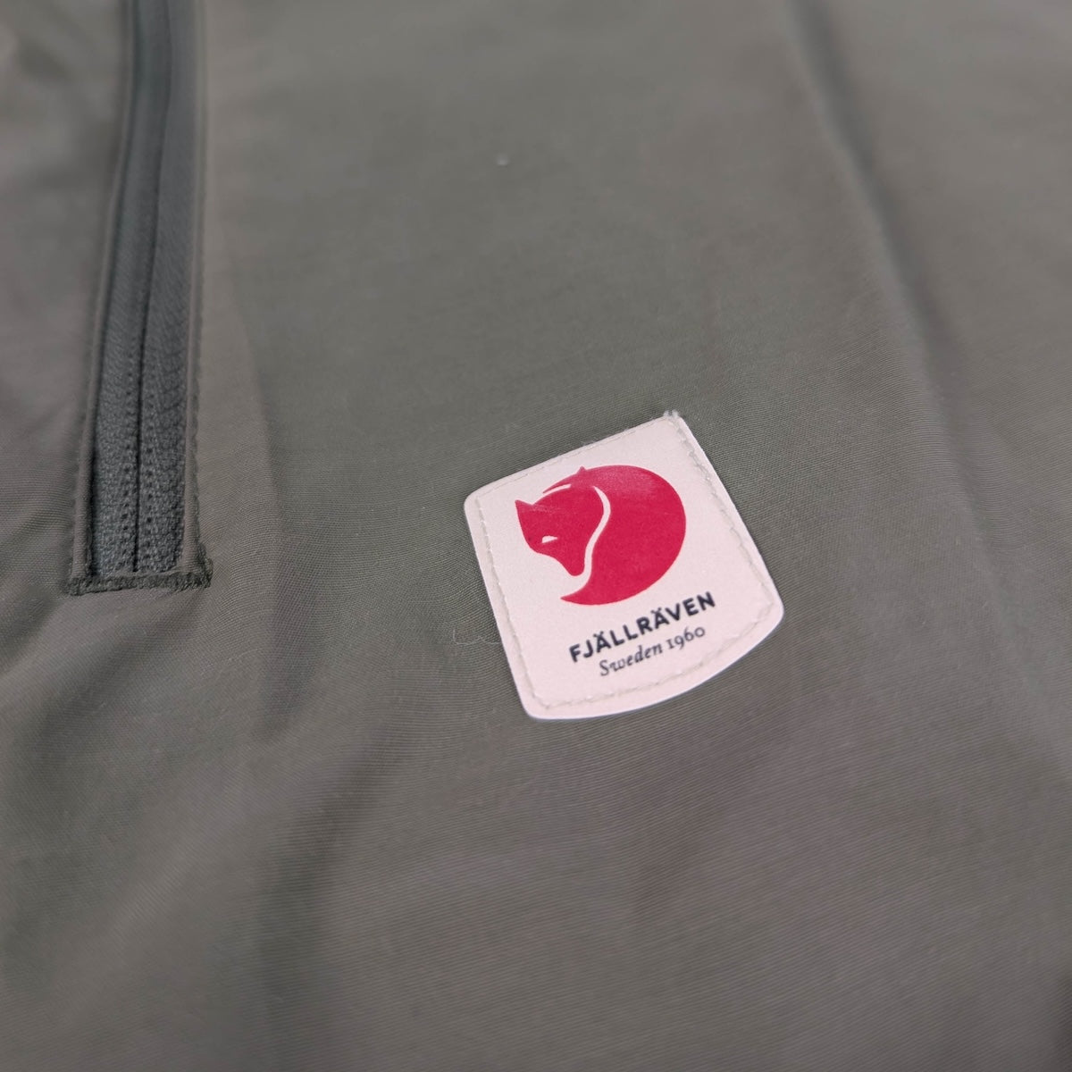 Fjallraven Windbreaker Wmns Med Green