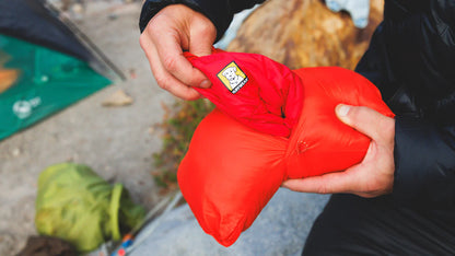 Ruffwear - Palisades Sleep Poncho - Red Currant