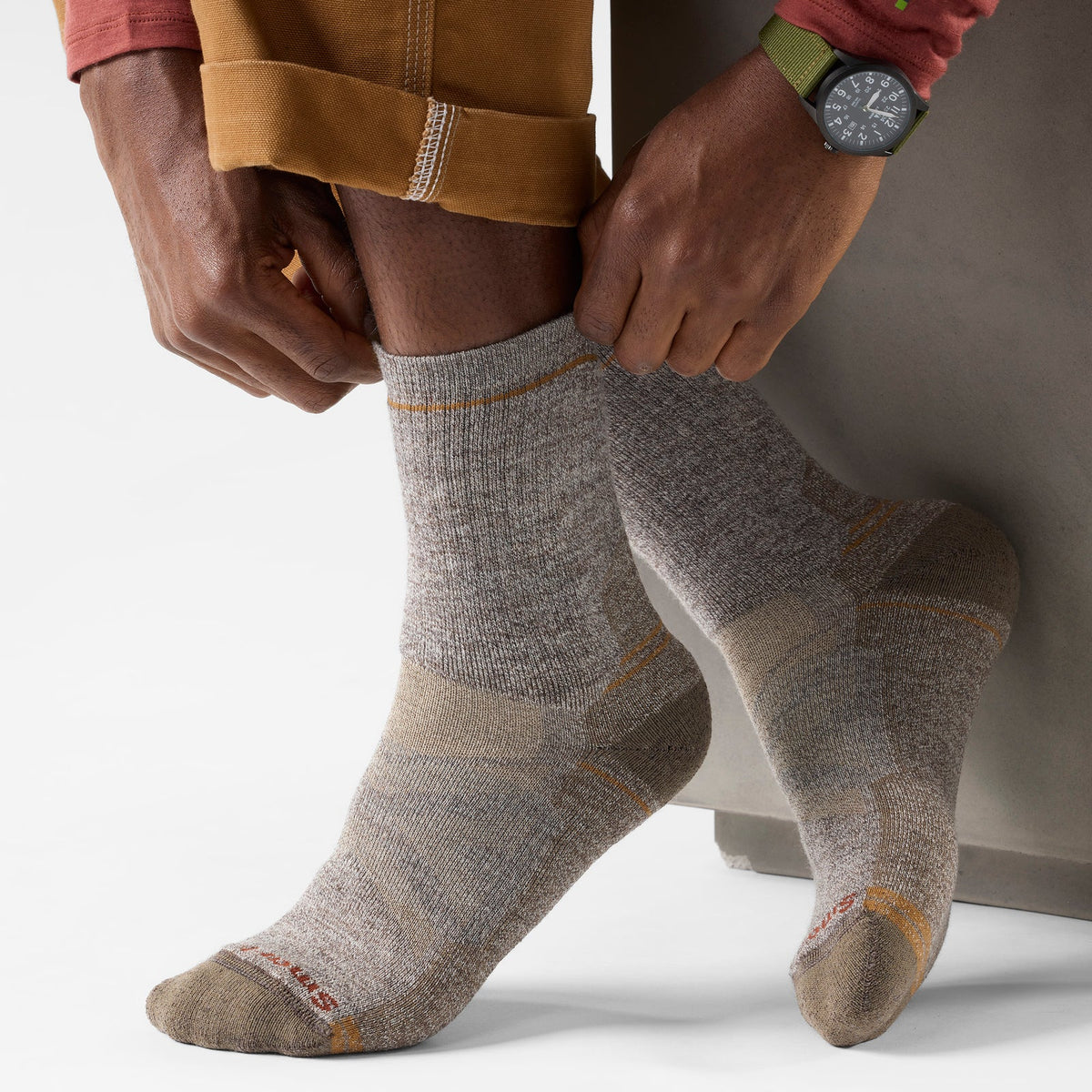 Smartwool - Women's Hike Light Cushion Zig Zag Valley Mid Crew Socks - Medium Gray