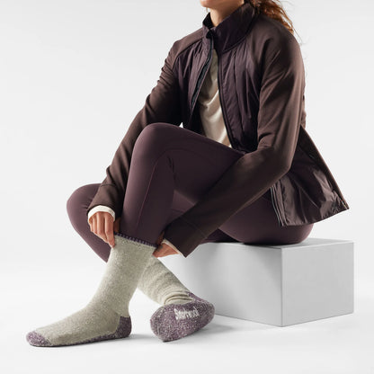 Smartwool - Women's Mountaineer Classic Edition Maximum Cushion Crew Socks - Taupe