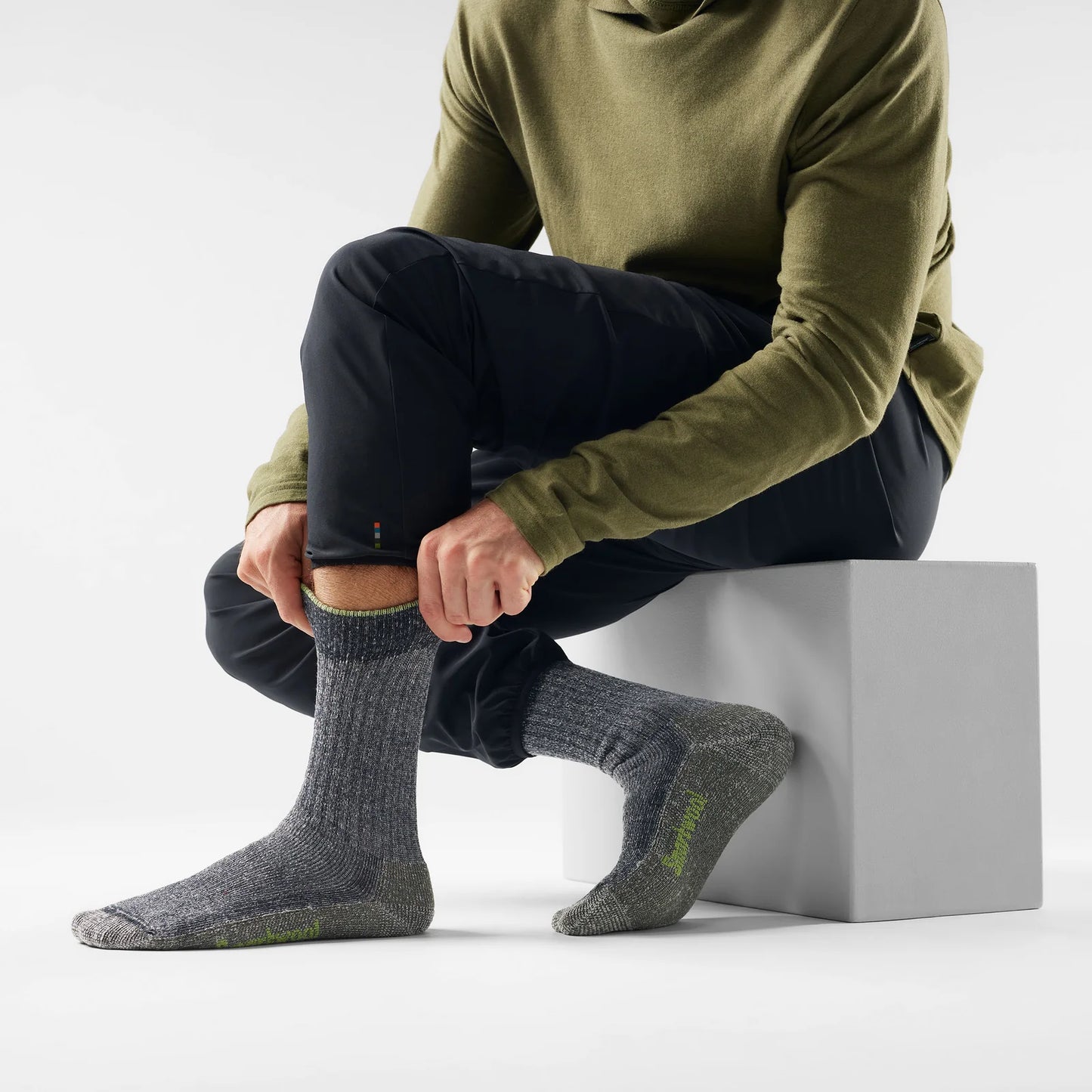 Smartwool - Hike Classic Edition Extra Cushion Second Cut Crew Socks - Black