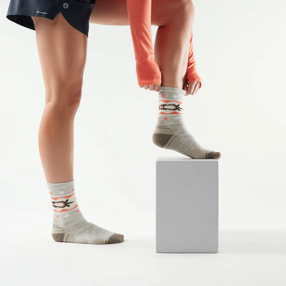 Smartwool - Hike Light Cushion Otter Float Crew Socks - Women's  - Ash