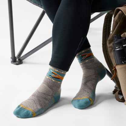 Smartwool - Women's Hike Light Cushion Fox Meadow Mid Crew Socks - Taupe Natural Marl