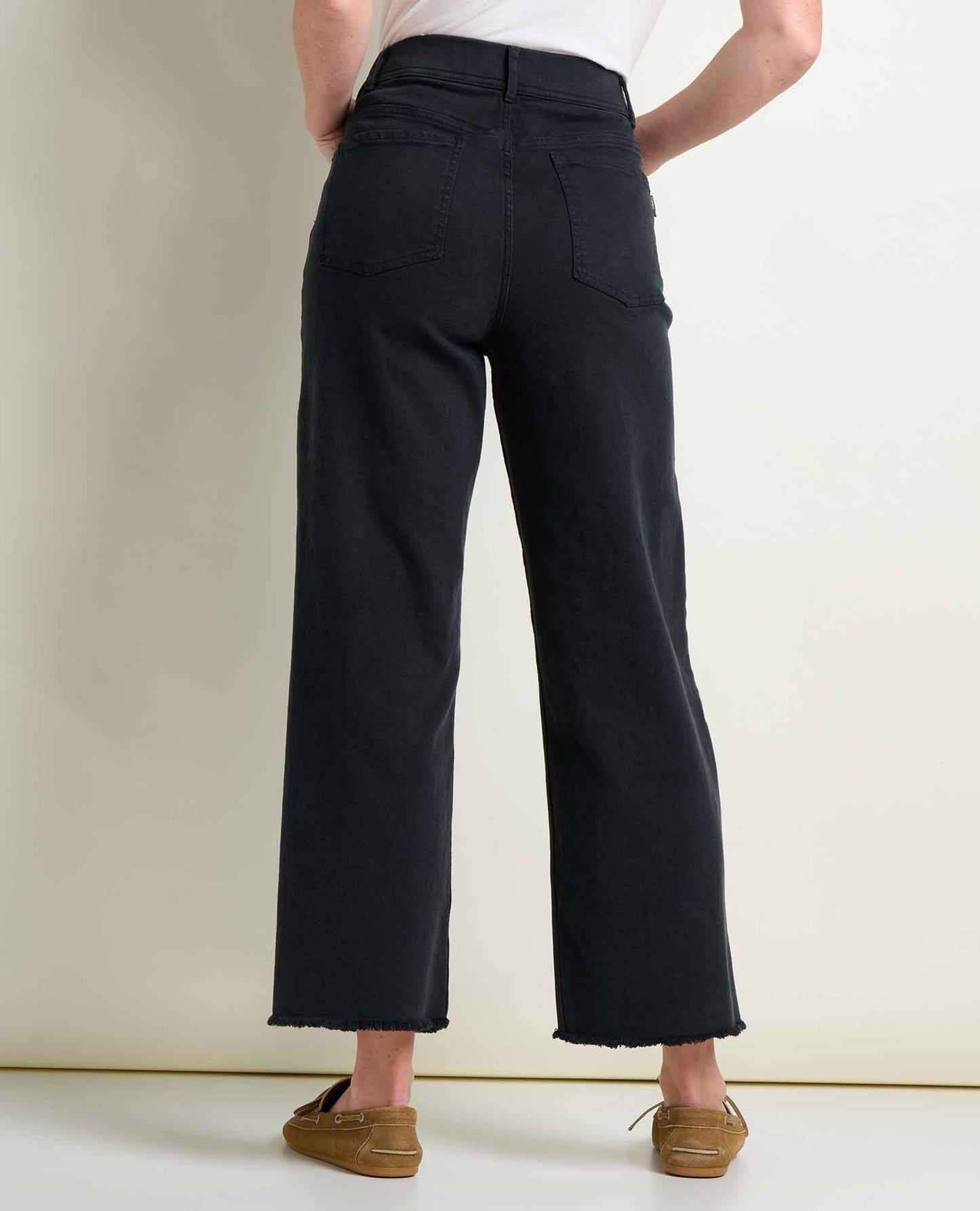 Toad and Co - Balsam Cut Off Pant - Women's - Washed Black