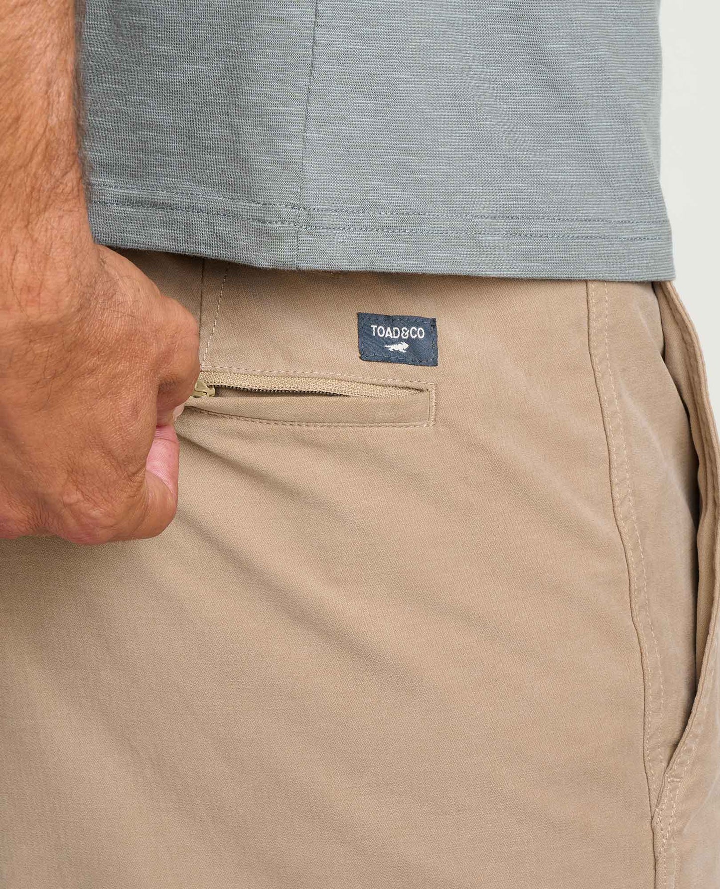 Toad and Co - Men's Mission Trek Slim Chino - Khaki