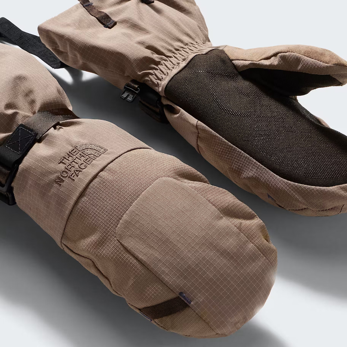 The North Face - Women's Montana Mitt - Garnet