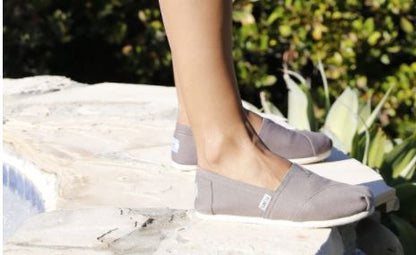 Toms - Alpargata Espadrille - Women's - Dirty Olive Camouflage Print