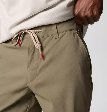 Columbia - Tech Trail Utility Short - Stone Green