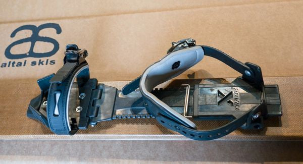 Altai - Hok 145 with Pivot Binding