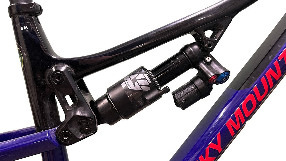 Demo Altitude C70 - Black Orange