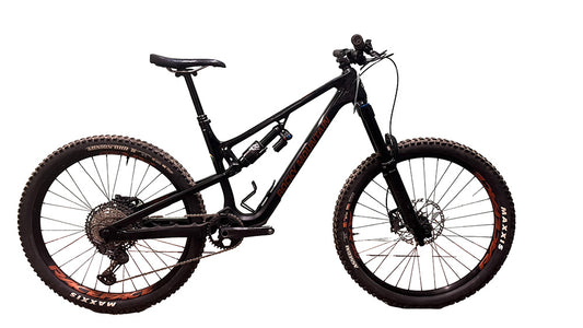 Demo Altitude C70 - Black Purple