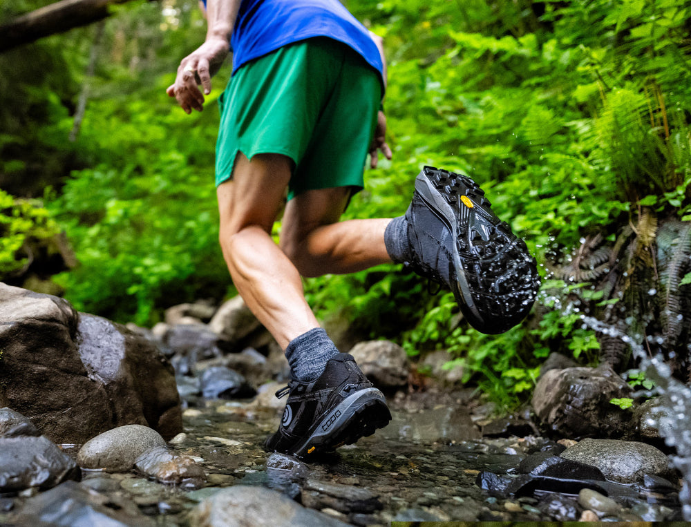 Topo - Terraventure 4 Waterproof Men's - Black/Charcoal