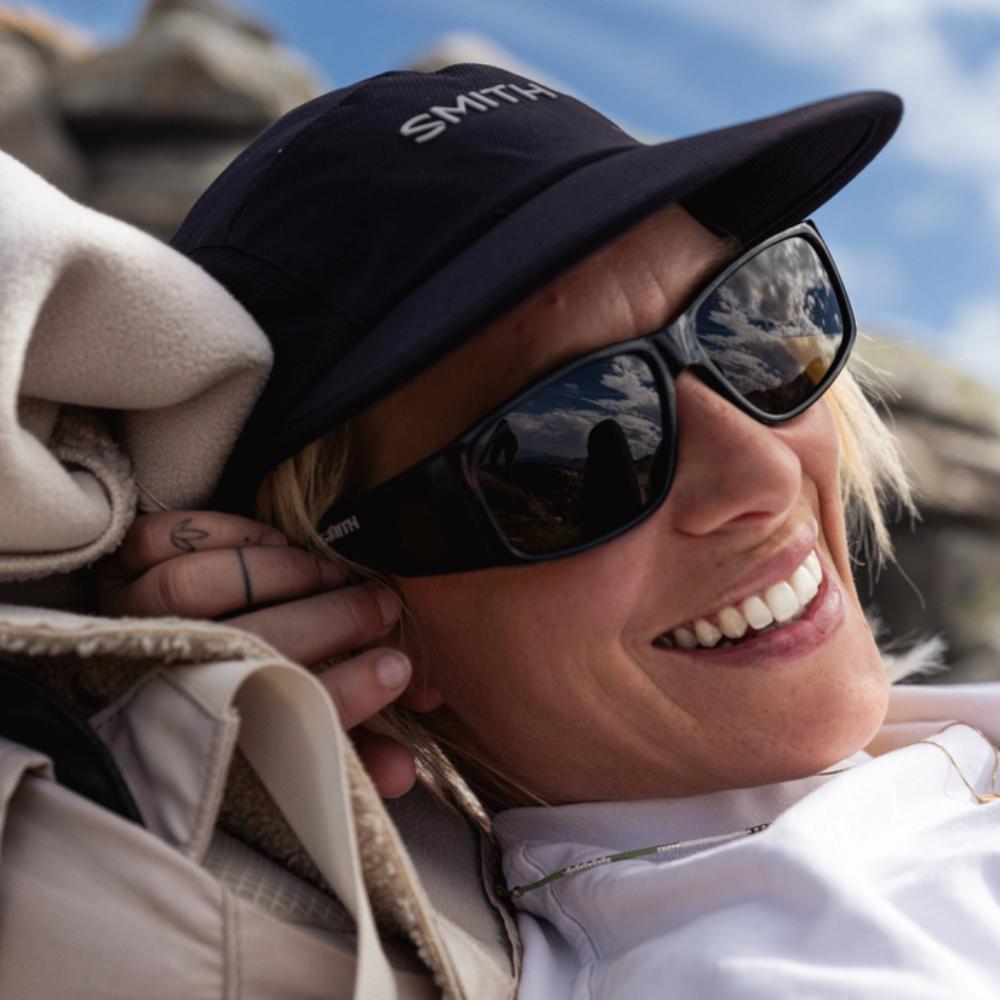 Smith - Monroe Peak - Matte Black; ChromaPop Polarized Gray Green