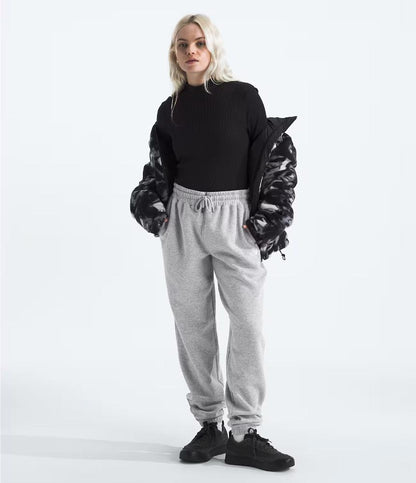 The North Face - Core Sweatpant - Women's - TNFblack/TNFwht