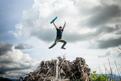 Crazy Creek - The AirCliner Inflatable - Big Sky Blue