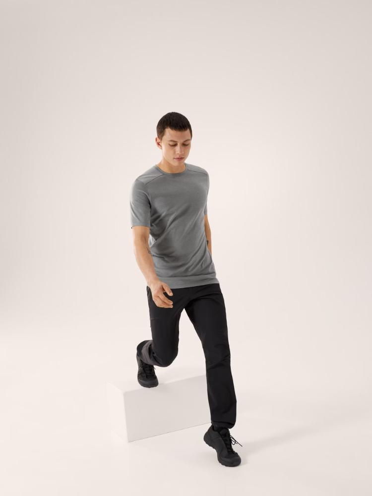 Arc'teryx - Ionia Merino Wool Short Sleeve Shirt -  Men's - Void