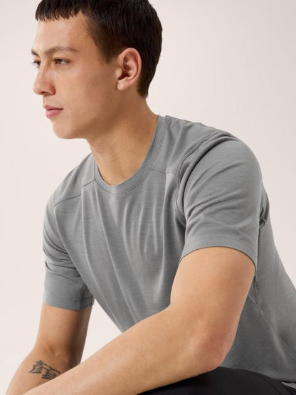 Arc'teryx - Ionia Merino Wool Short Sleeve Shirt -  Men's - Void