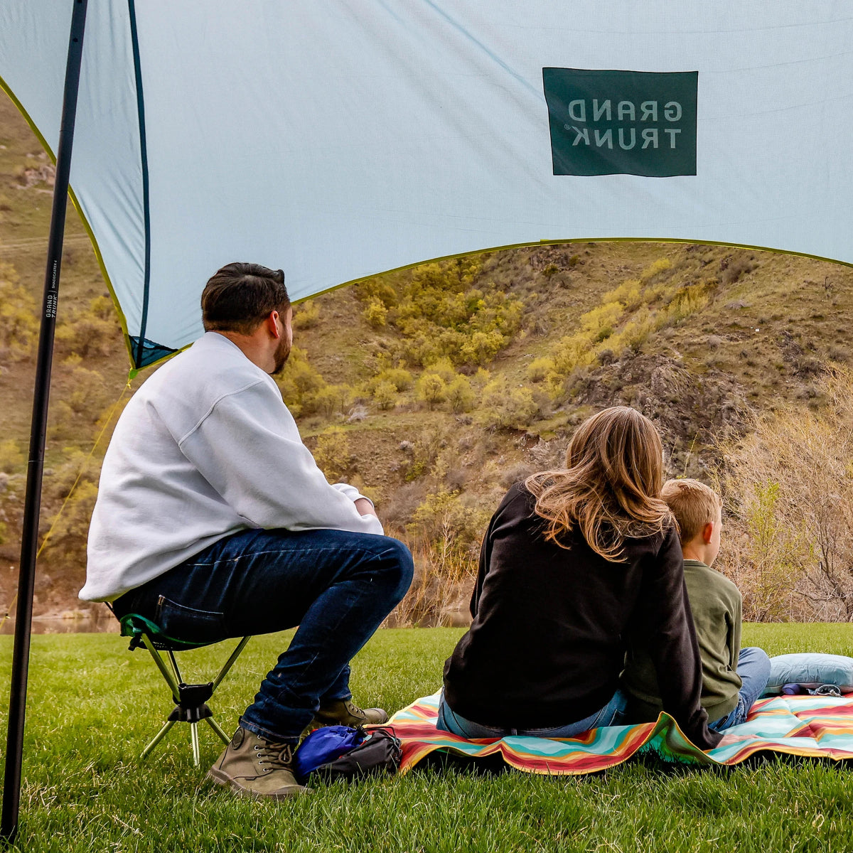 Grand Trunk - ShadeCaster 4 Person Sunshade - Dune