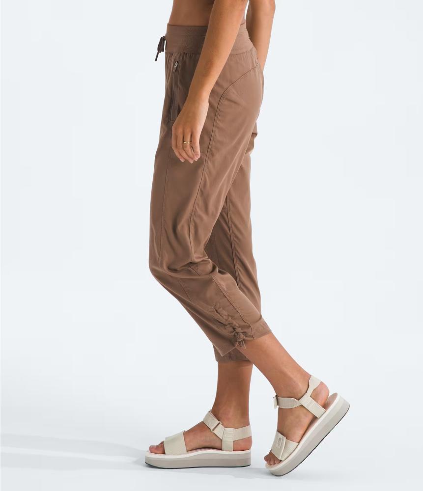 The North Face - Aphrodite Motion Capri - Women's - Latte
