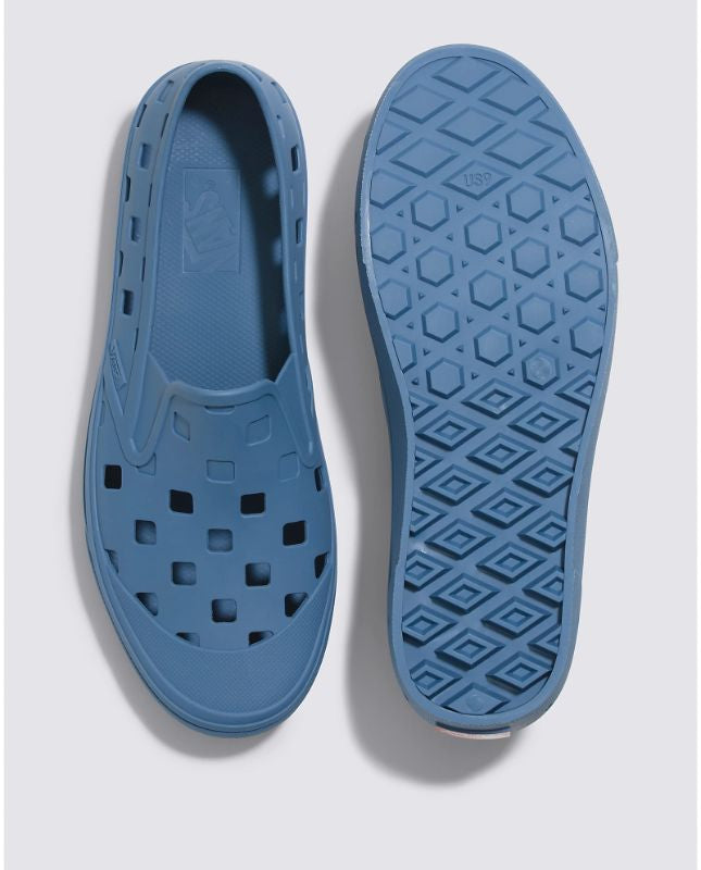 Vans - Slip-On Trek - Unisex - Black