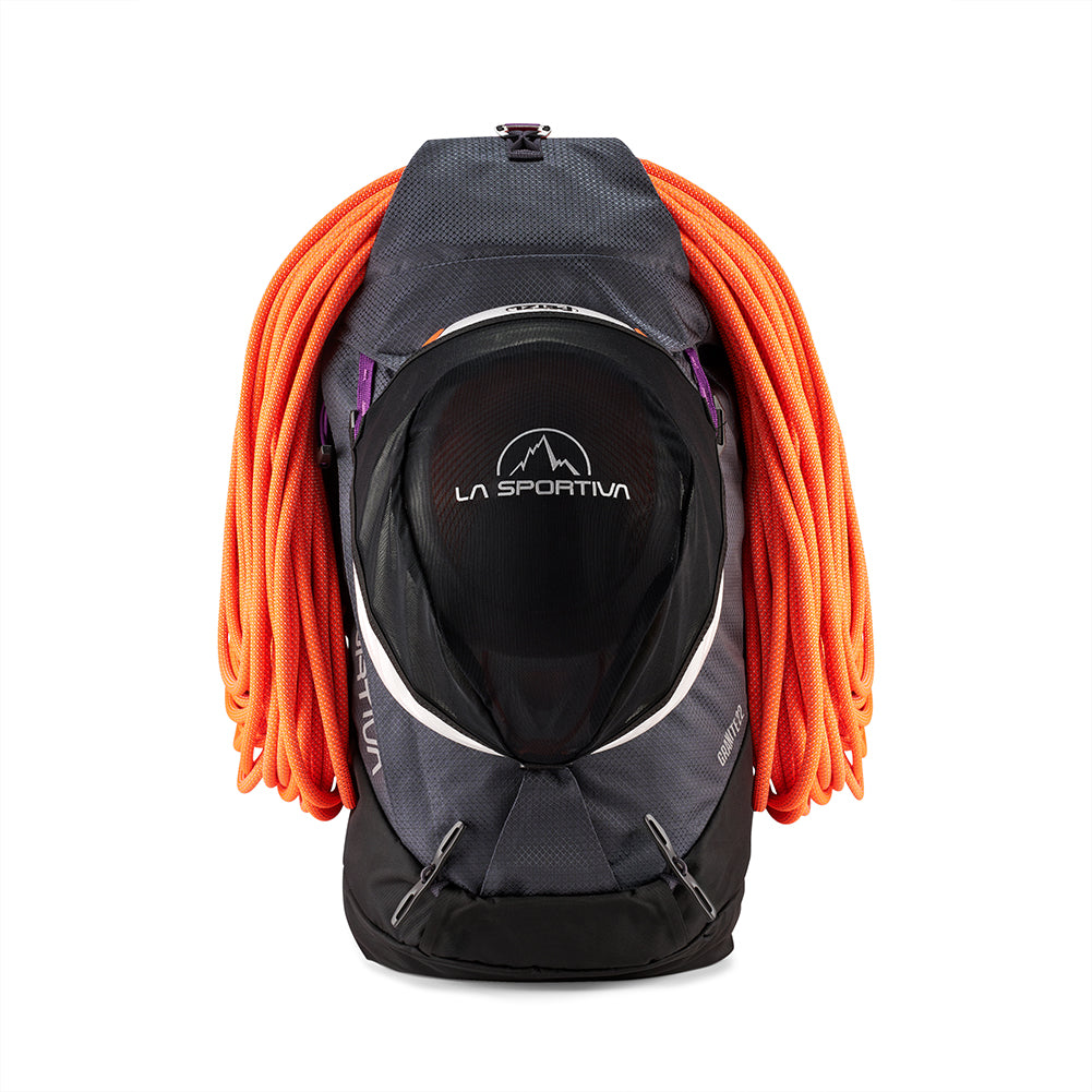 La Sportiva - Granite 22 Backpack - Onyx/Black